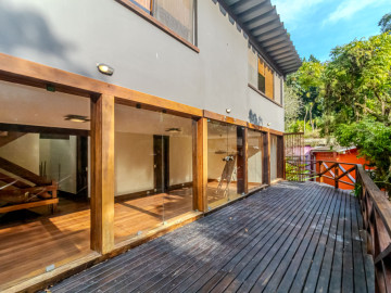 Casa na Estrada da Canoa - São Conrado
